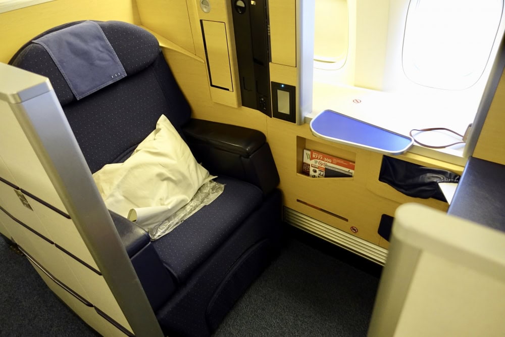 乗ってきました！ANAファーストクラス搭乗記〜日本最高峰の客室と